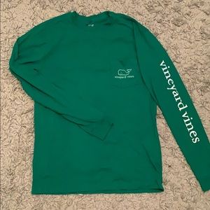 Vineyard Vines pocket tee